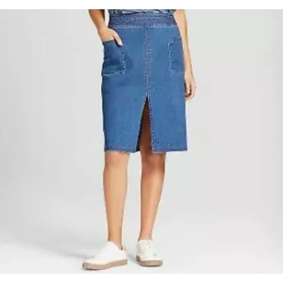 NEW Universal Thread Denim Skirt Sz 12 Stretch Knee-Length A Line Front Slit NWT - Picture 1 of 9
